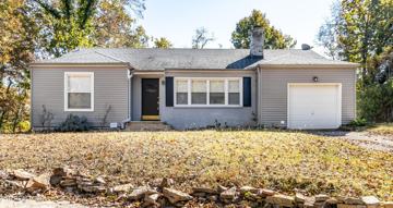 featured image of 602 602 SE Lookout Court