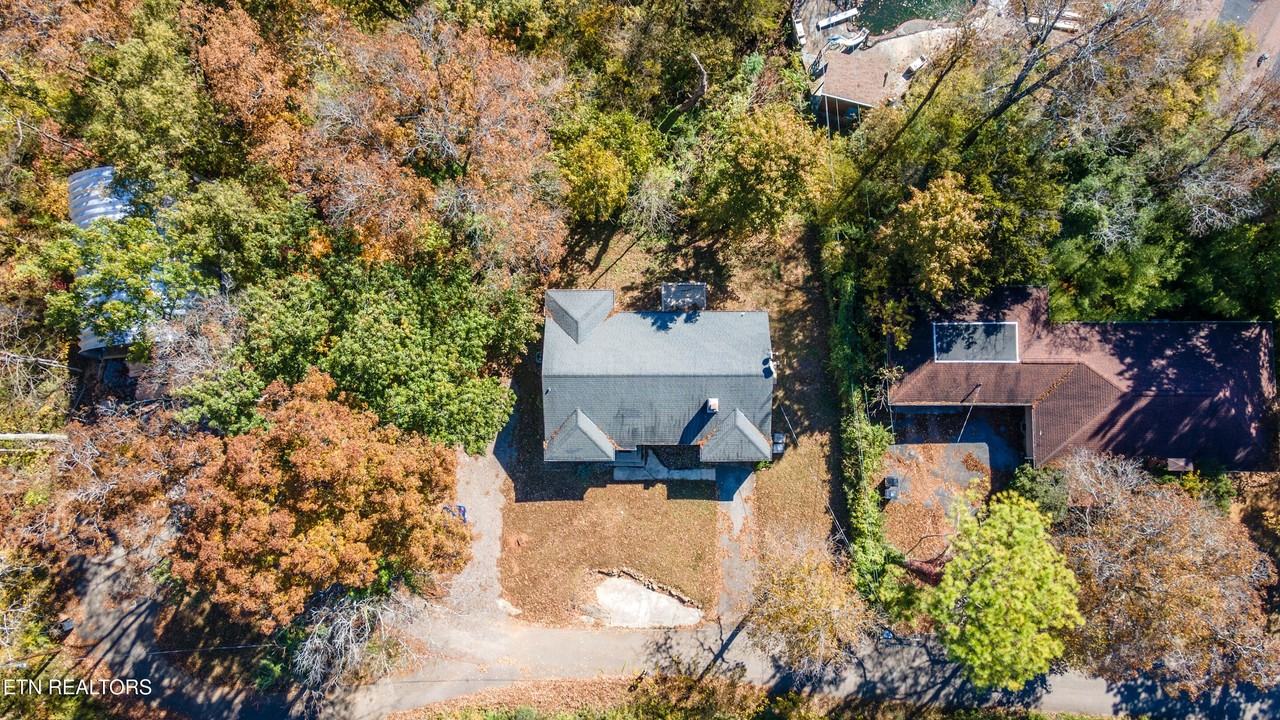 602 602 SE Lookout Court - Photo 7 of 35