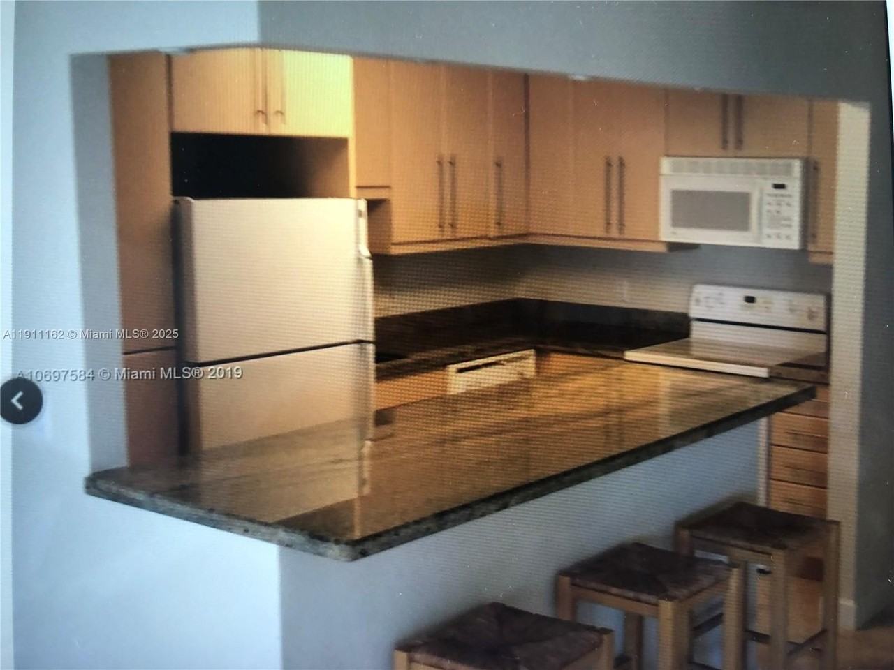 150 Se 25th Rd #4C - Photo 3 of 23