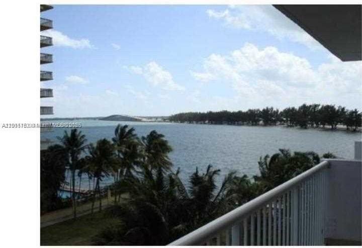 150 Se 25th Rd #4C - Photo 7 of 23