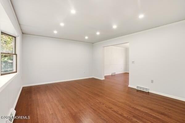 1045 Farmingdale Rd - Photo 6 of 25