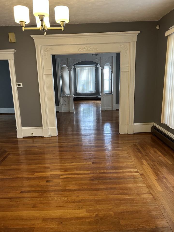 250 Shaw Street #1 - Photo 3 of 8