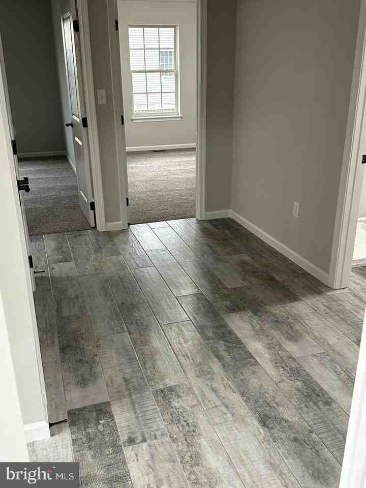 105 Delano Dr - Photo 7 of 23