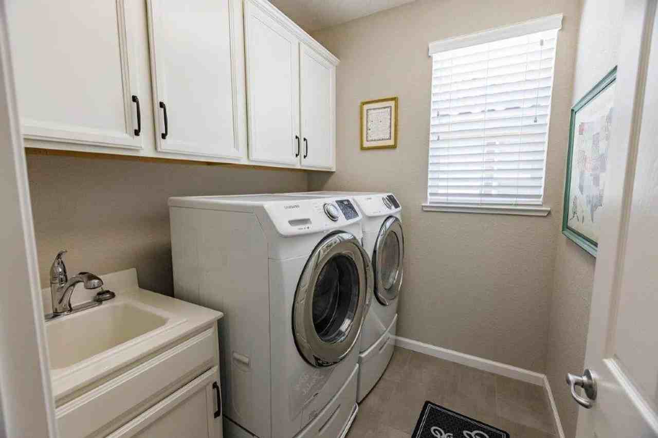 2145 Capri Drive - Photo 7 of 7