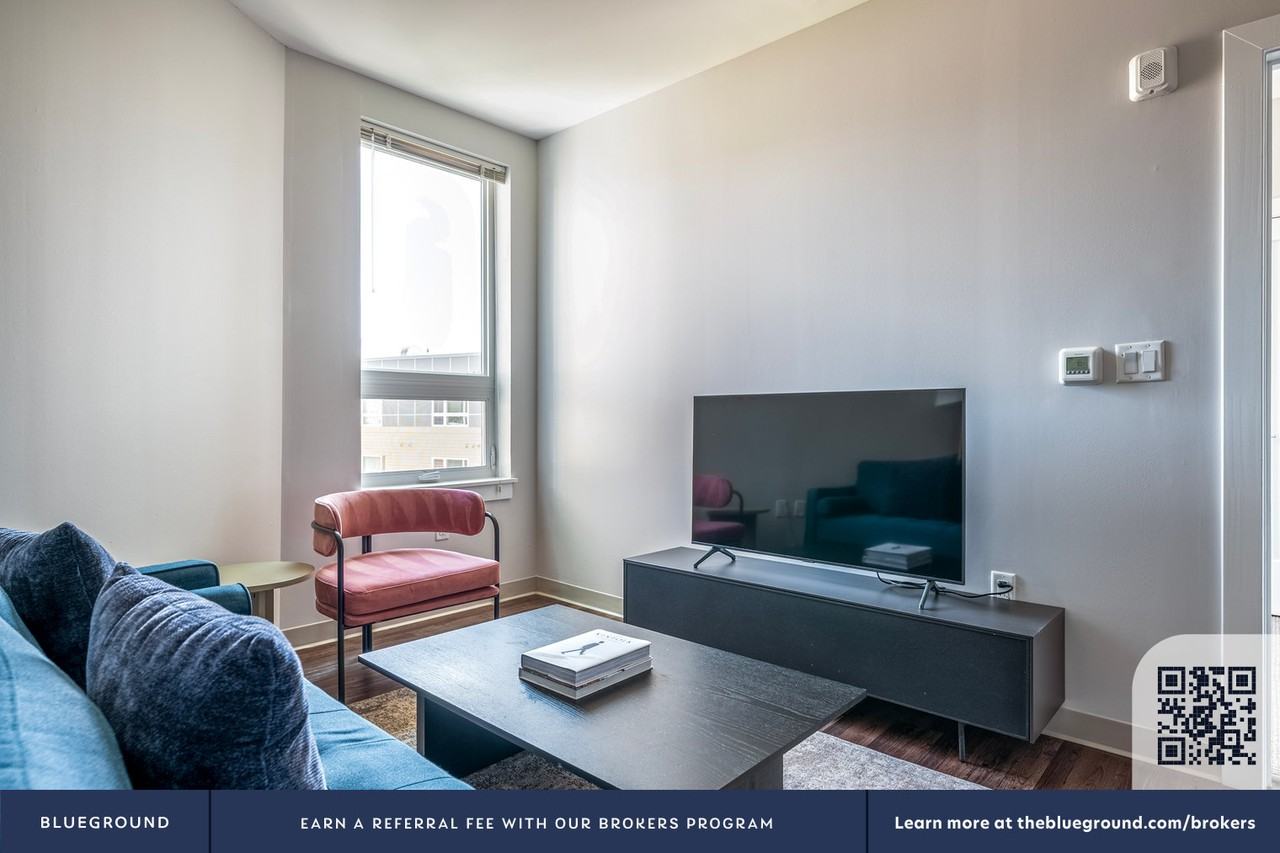 181 Washington Street - Photo 5 of 50