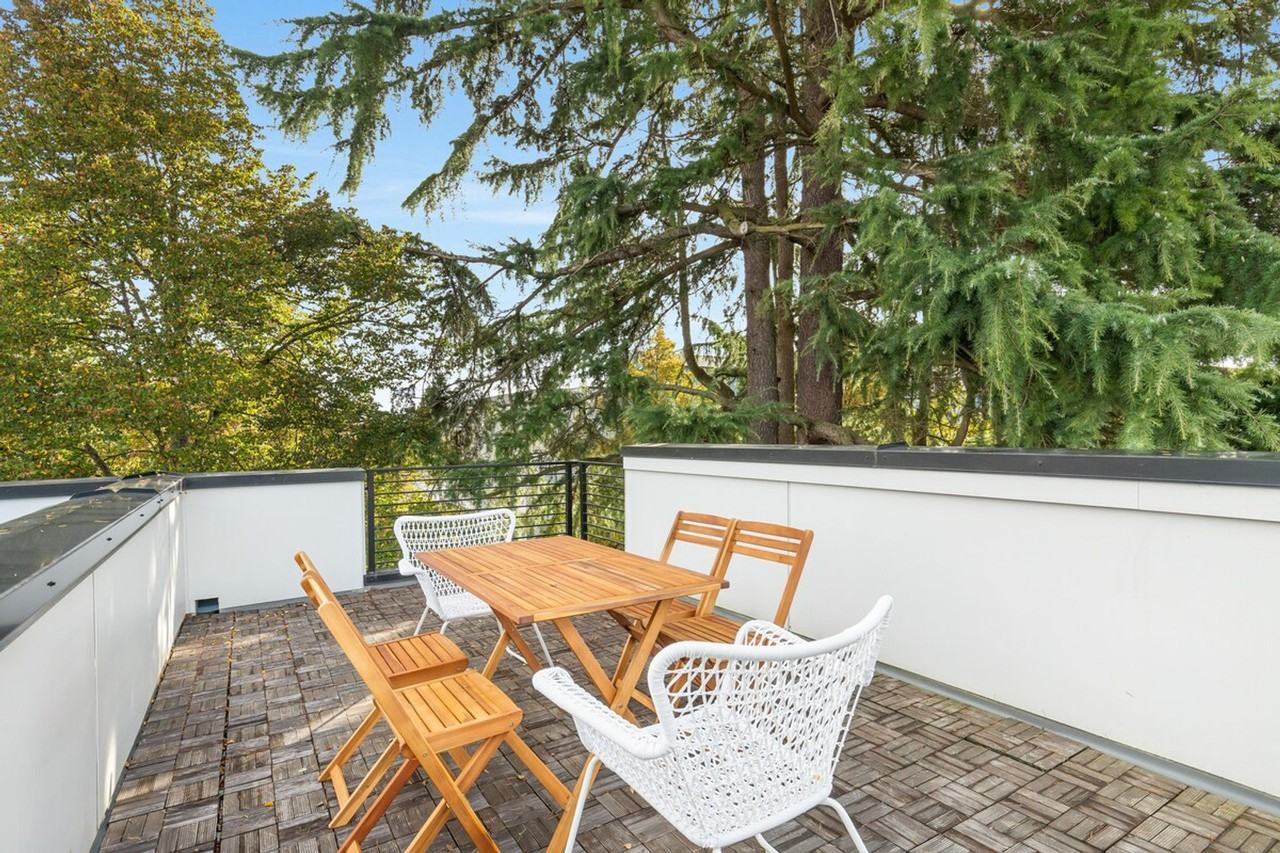 9413A Roosevelt Way Ne #1035915P - Photo 6 of 42