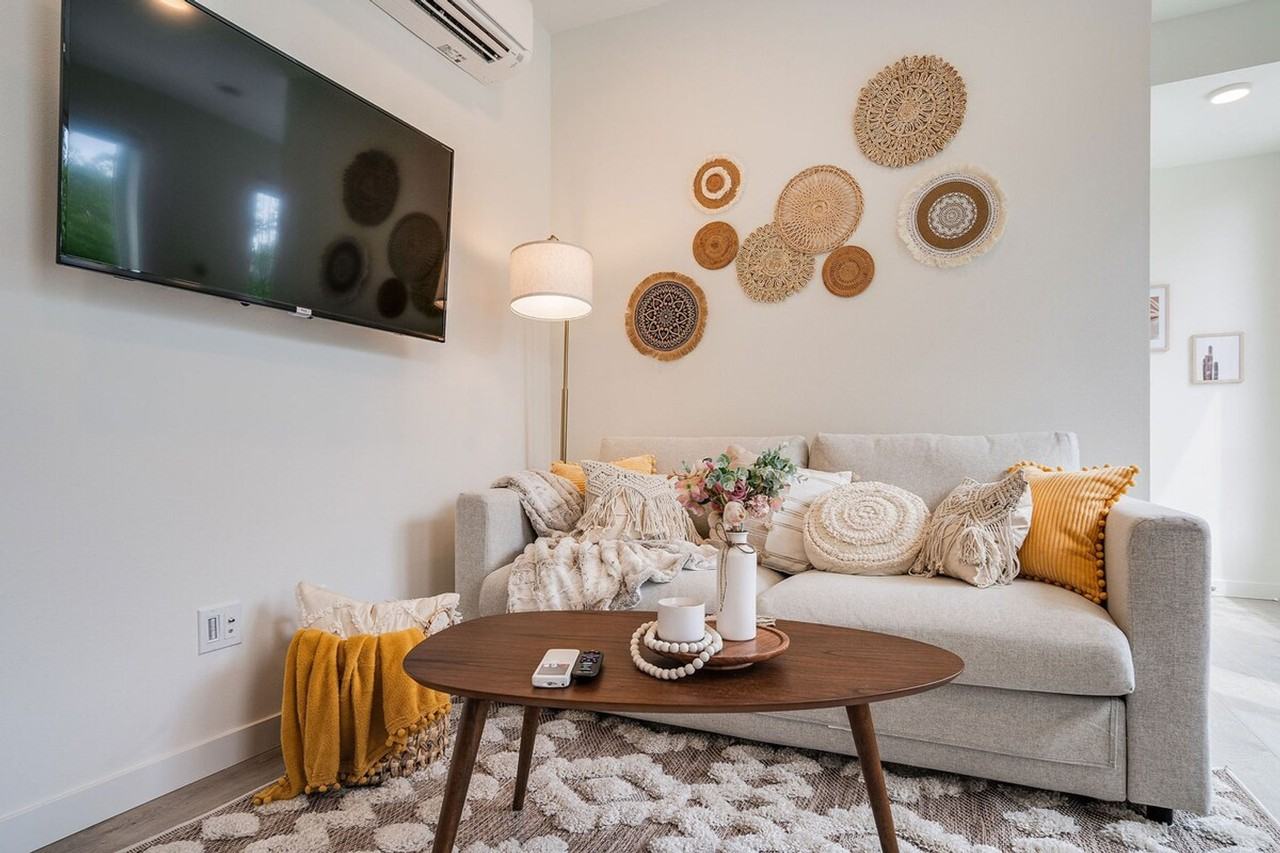 1414 E Howell St #1035992P - Photo 6 of 40