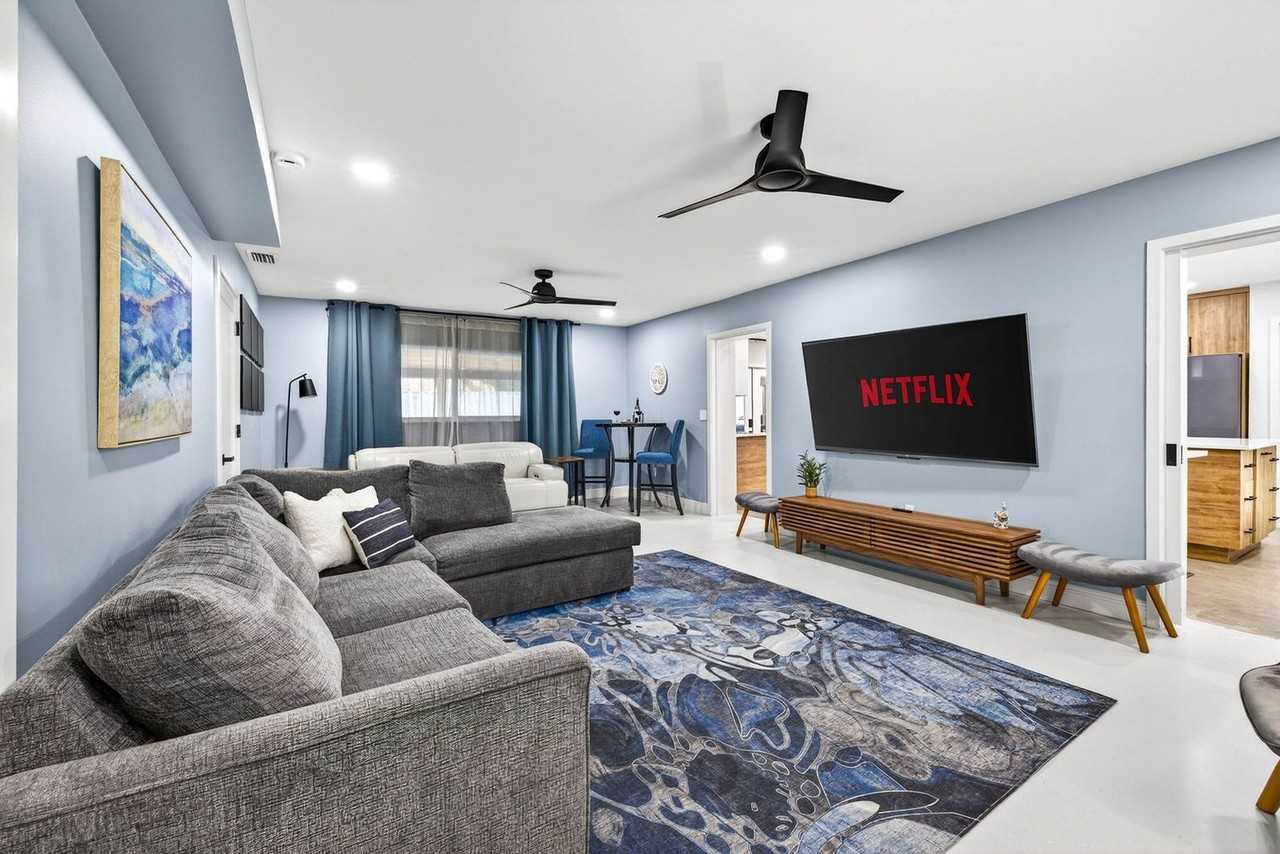 319 Brentwood Dr #1297049P - Photo 5 of 50