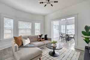 featured image of 317 Ne Beech St