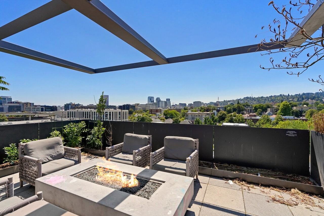 1315 Nw 19th Ave #1317377P - Photo 4 of 20