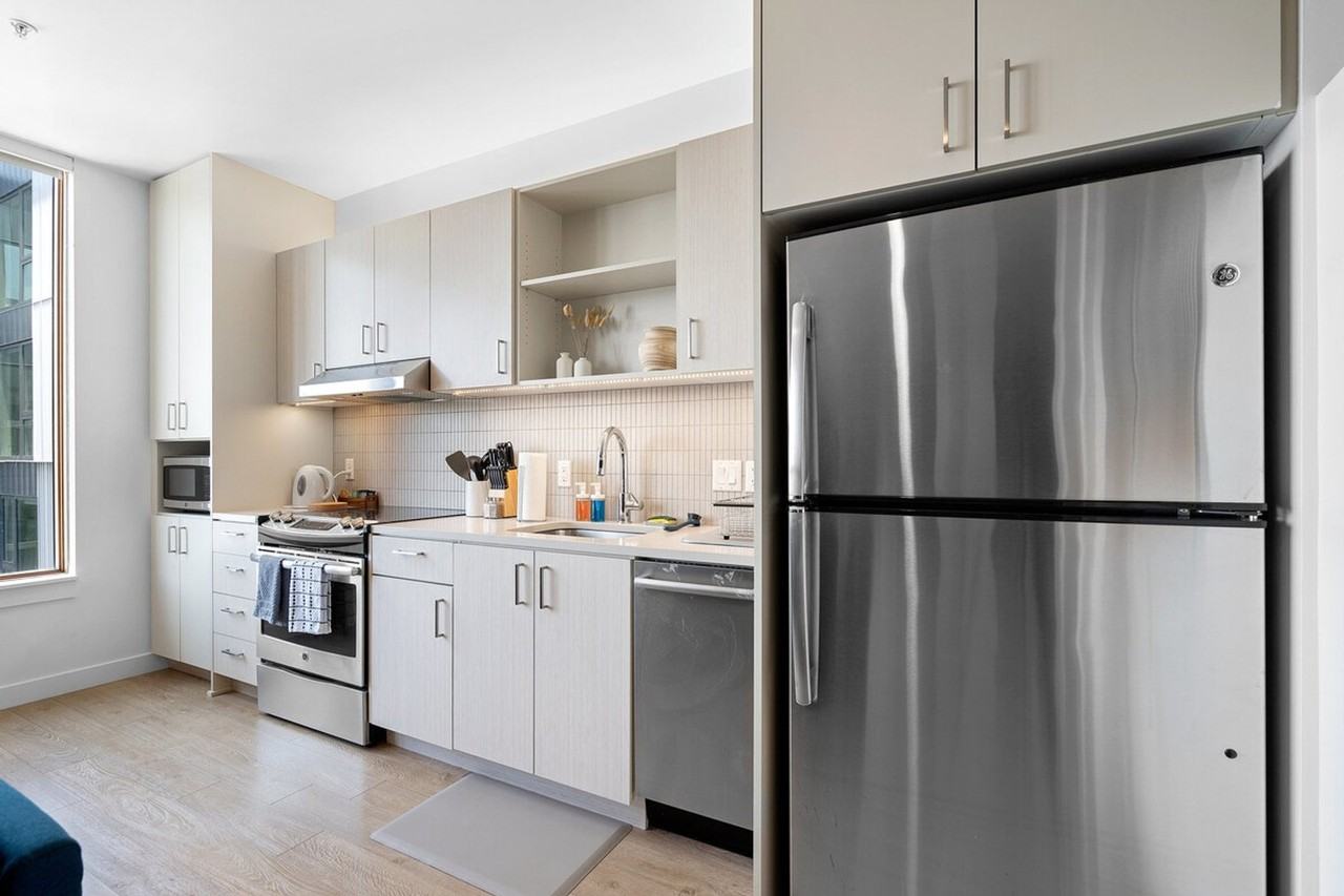 1315 Nw 19th Ave #1317377P - Photo 5 of 20