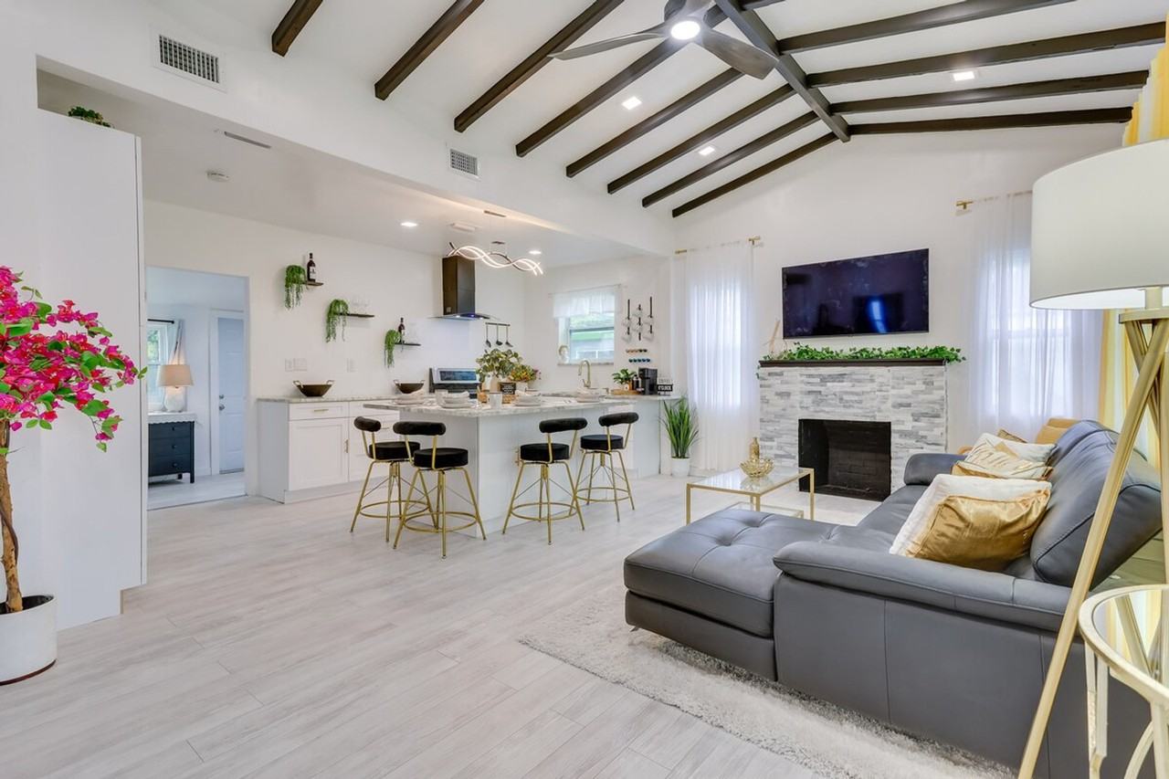 774 Nw 49th St #1307509P - Photo 4 of 24