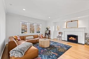 featured image of 4464 Greenwich Pkwy Nw