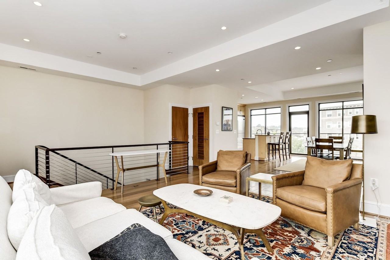 4464 Greenwich Pkwy Nw #1045764P - Photo 3 of 15