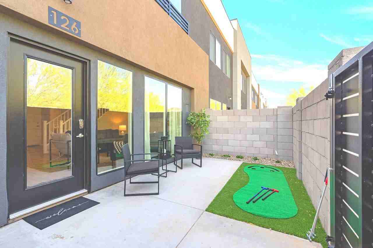 16601 N Parkview Pl #1335739P - Photo 5 of 50