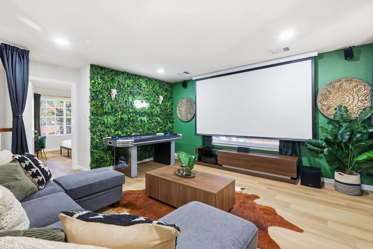 2831 Rosewood Blvd #1338746P - Photo 7 of 48