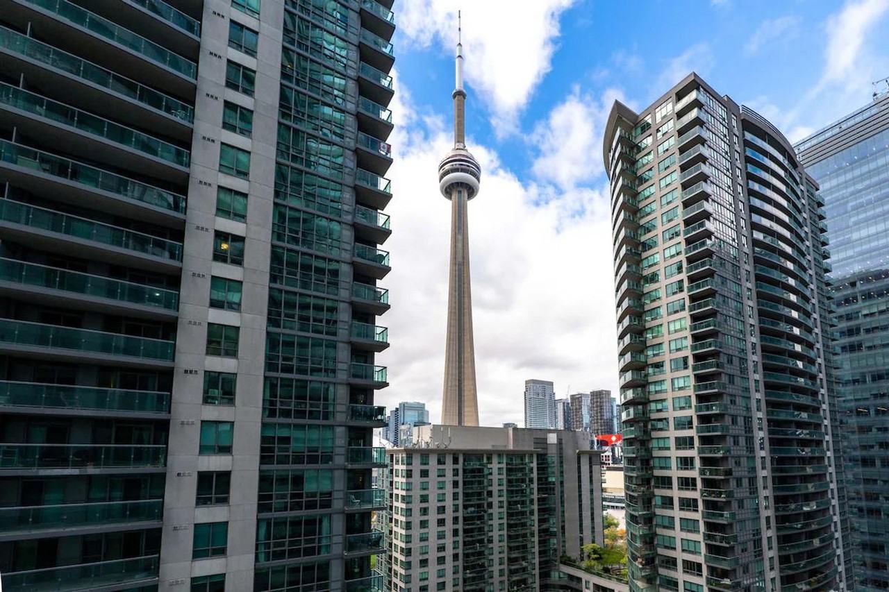 19 York St #1337876P - Photo 2 of 50