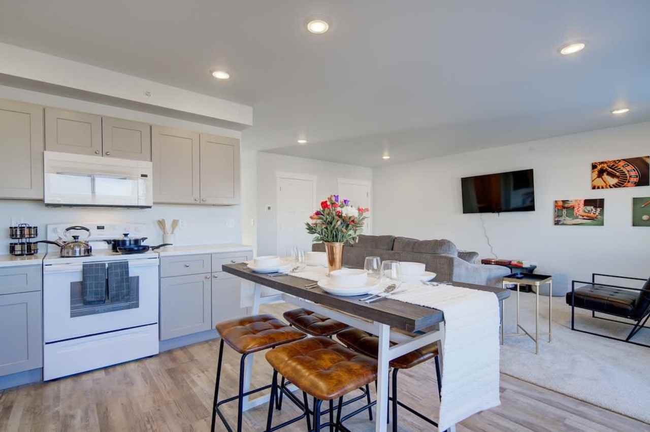 5242 Fallon Street - Photo 5 of 35