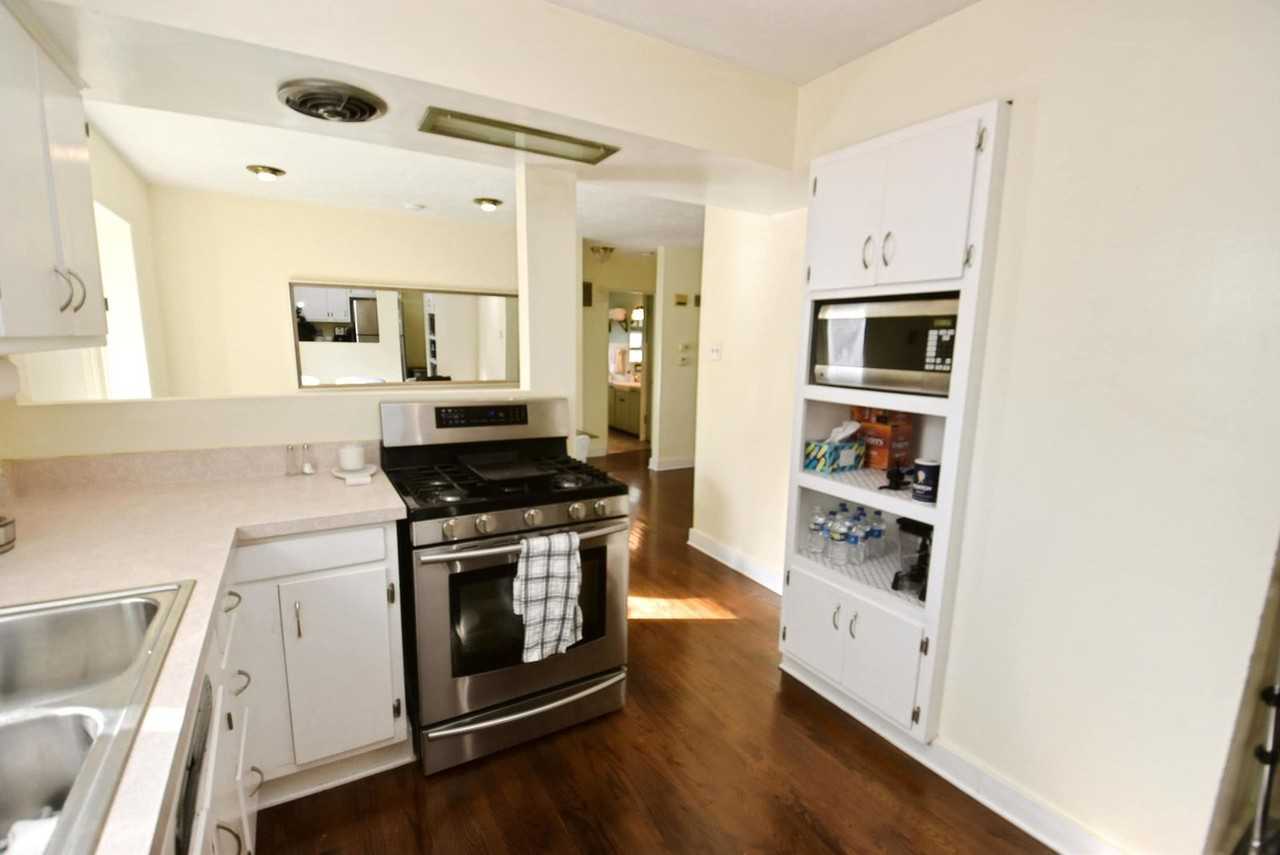 426 E Pokagon St #1340980P - Photo 6 of 19