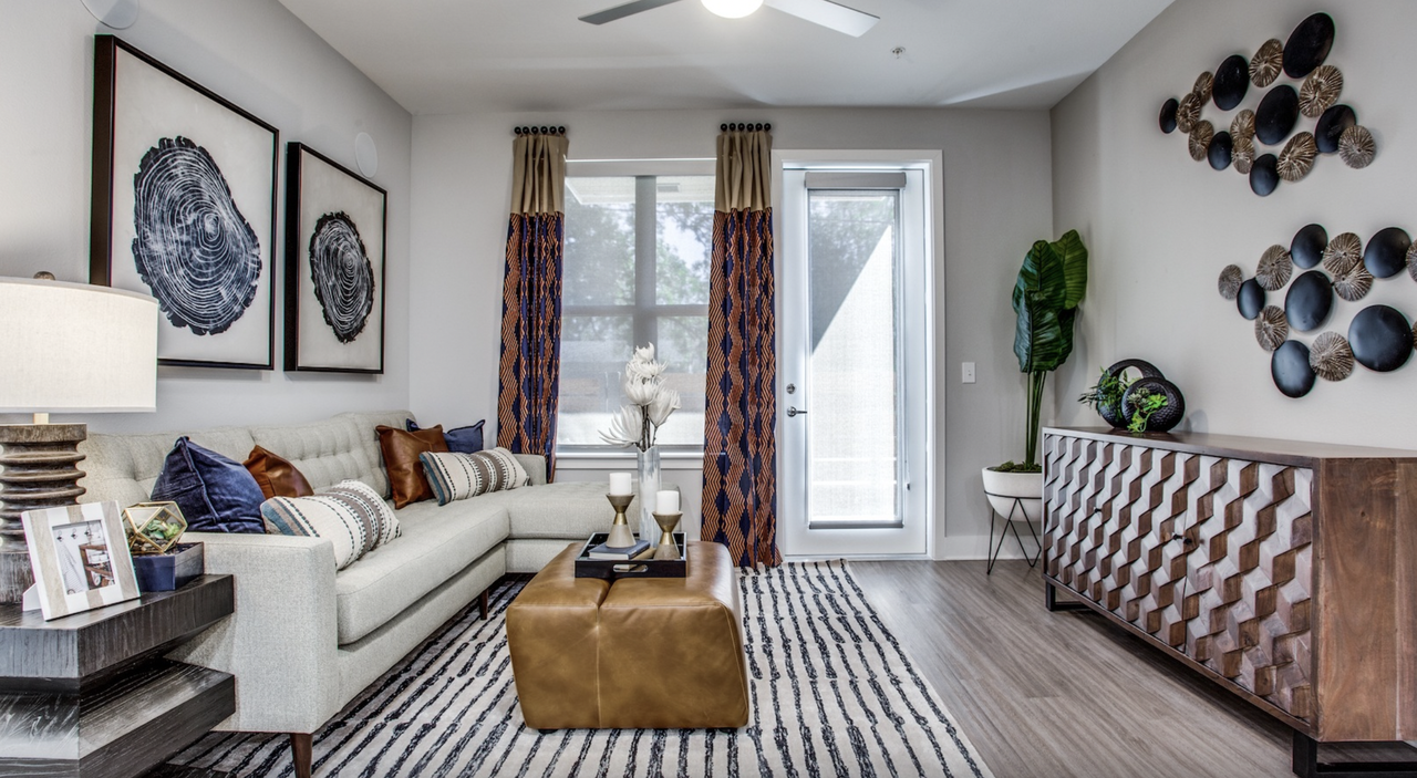 1005 Springdale Road - Photo 2 of 15