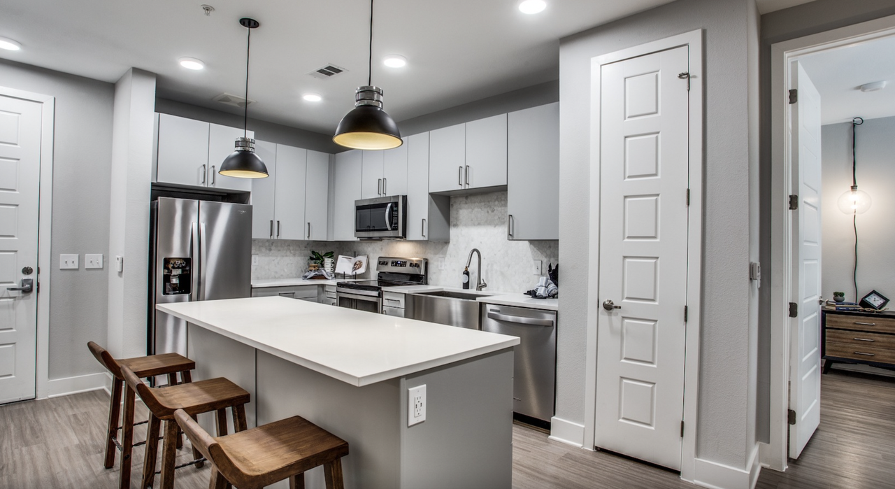 1005 Springdale Road - Photo 3 of 15