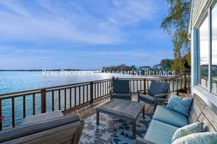 19 Bay View Ave - Photo 1 of 1