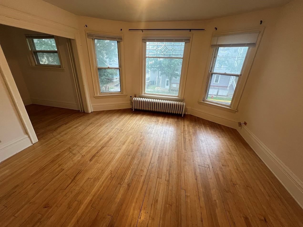 221 N Livingston St - Photo 6 of 40