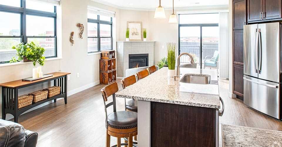 West Washington Place - Photo 3 of 50