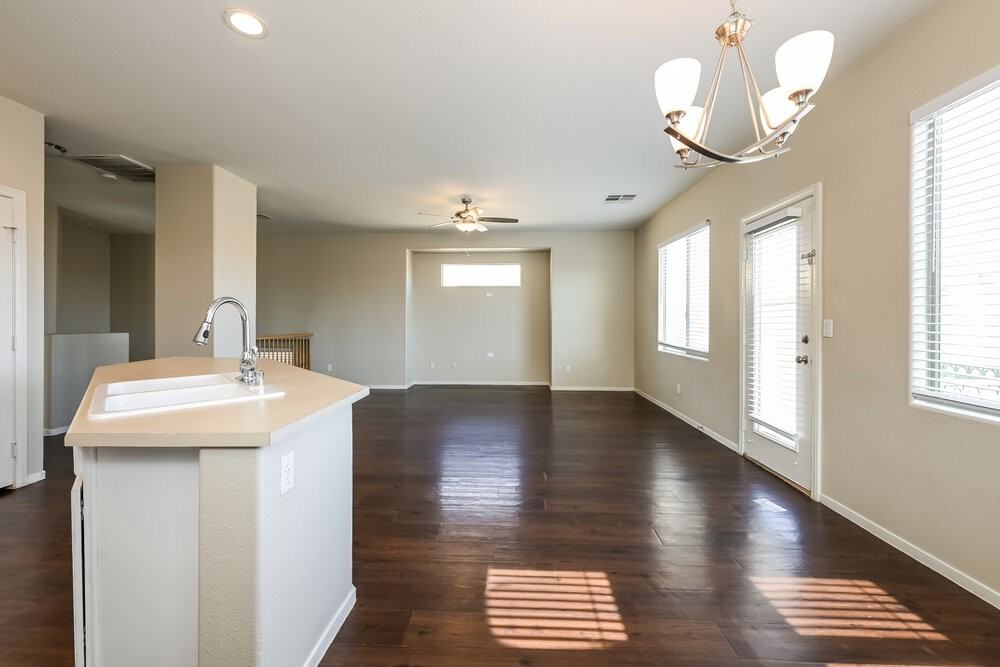 3564 Chelsea Grove St - Photo 6 of 18