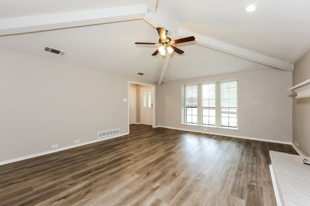 1134 Madlynne Dr - Photo 4 of 16