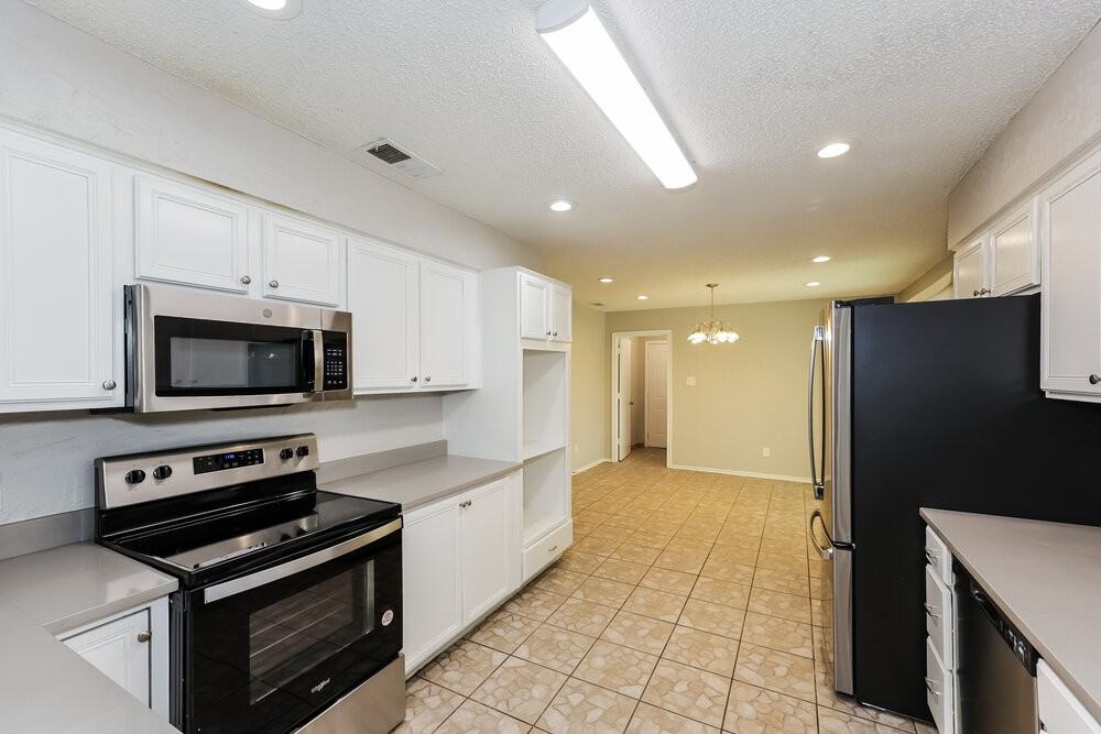 1134 Madlynne Dr - Photo 6 of 16