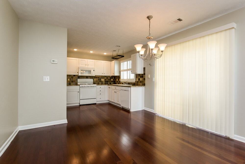 568 Windcroft Cir Nw - Photo 7 of 17