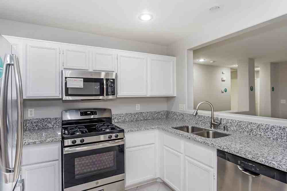 186 Carlsbad Caverns St - Photo 7 of 15