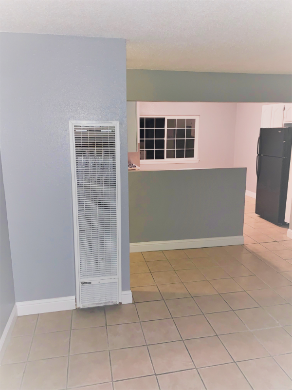 1050 Grand Ave #C - Photo 5 of 15