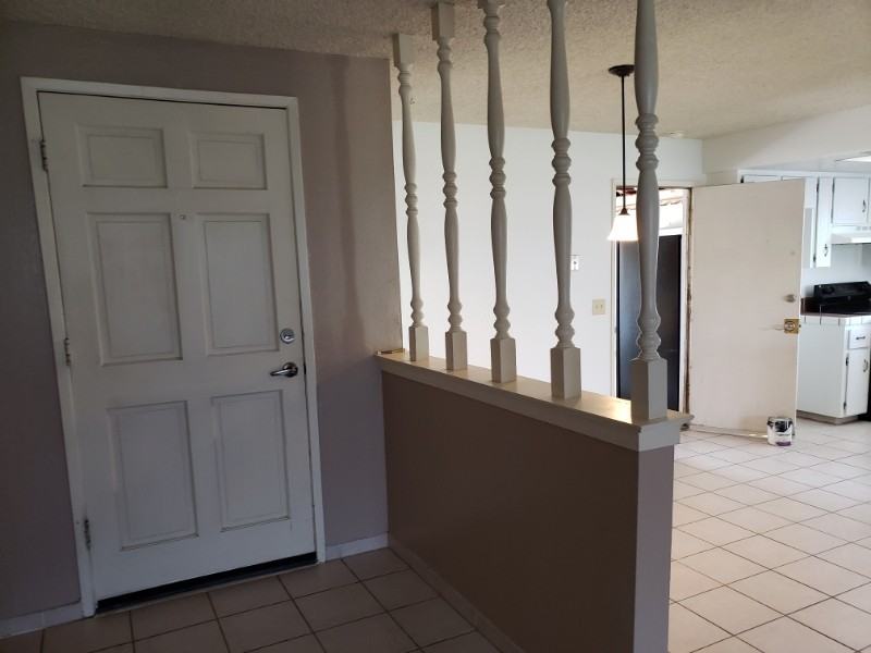 1477 Hampton Way - Photo 7 of 16