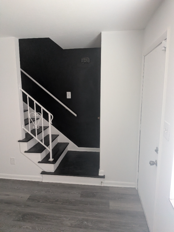 2347-2349 Linden Avenue - Photo 7 of 19