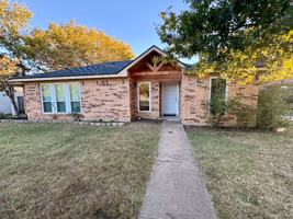 featured image of 806 Wildwood Ln