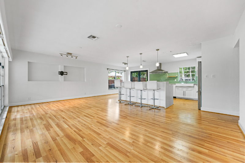 3355 Southwest 22nd Street - Photo 5 of 50