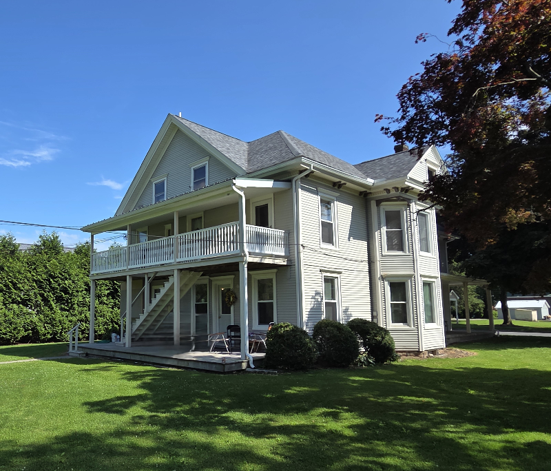 210 E Pine St - Photo 2 of 19