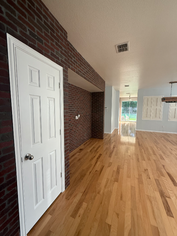 5521 Paloma Ct - Photo 3 of 10