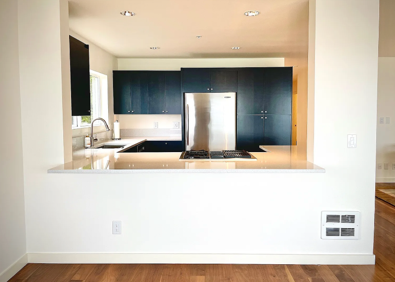 1402 Alki Ave Sw #302 - Photo 3 of 20