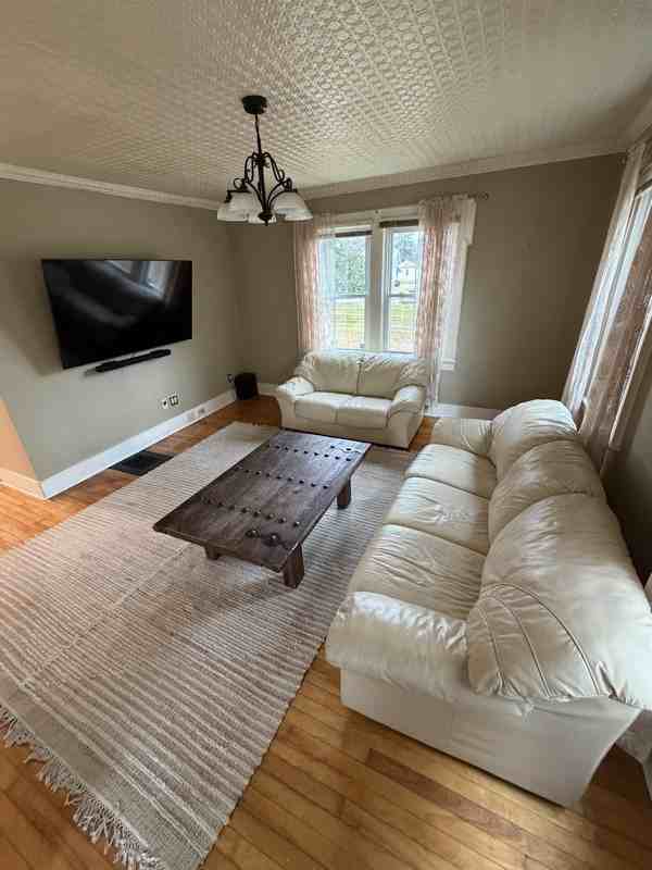 117 Park St - Photo 3 of 9