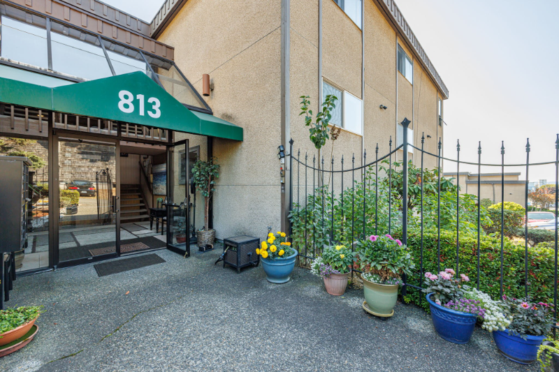 813 S 227th Pl #6 - Photo 2 of 18