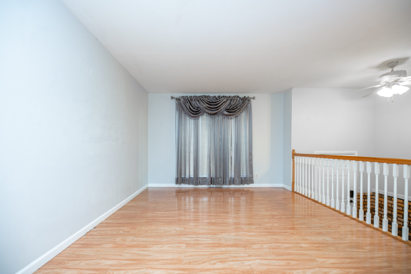 3819 West Warwick Drive - Photo 2 of 20