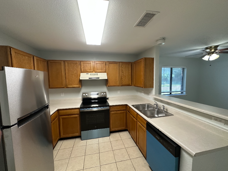 319 Shea St #319 - Photo 6 of 14