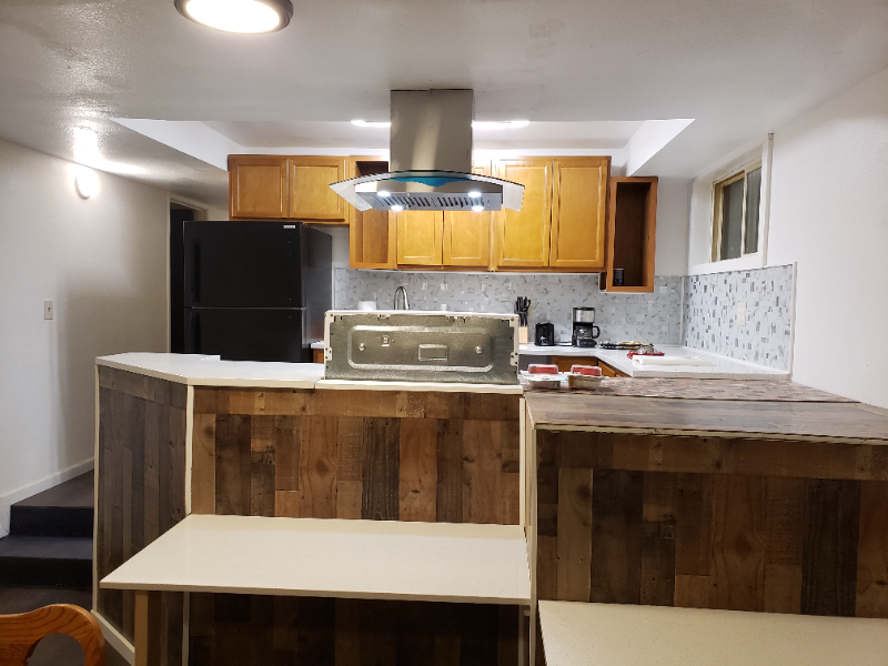 825 Tilden Ave - Photo 4 of 6