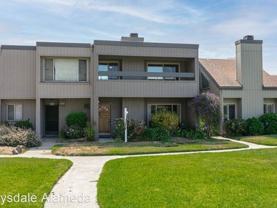 1017 Kingston Ln - Photo 1 of 1