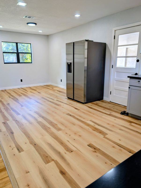 18 S 72nd Ave - Photo 2 of 11