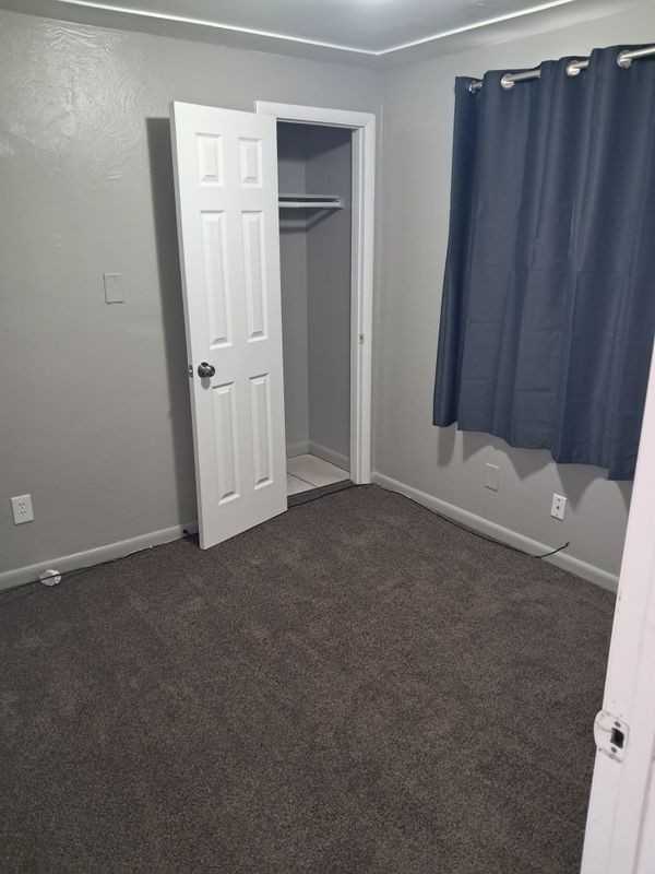 1011 Emporia St - Photo 7 of 17