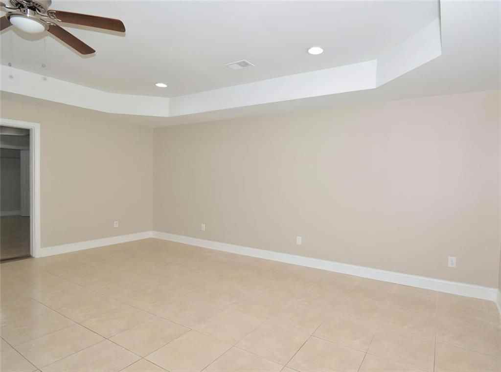 618 Tradwell Pl - Photo 4 of 20